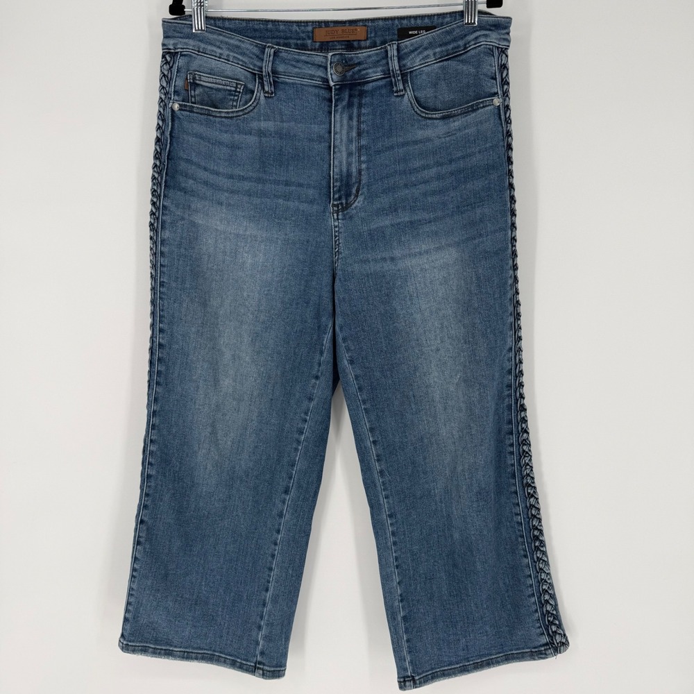JUDY BLUE HIGH WAIST SIDE SEAM BRAID DETAIL CROP WIDE LEG JEANS SIZE 15 / 32‎